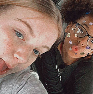 Meet your Posher, Claire